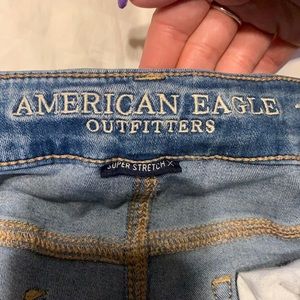 AMERICAN EAGLE high rise ripped jegging size 8 S